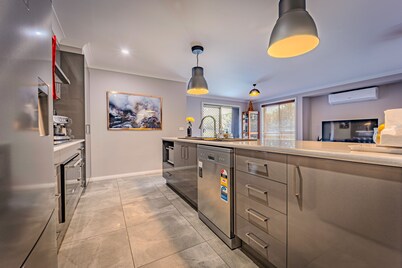 Tranquility Oberon - country town luxury