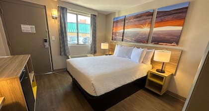 Days Inn by Wyndham Farmington NM