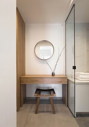 Suite Studio Design, vue jardin | Salle de bain