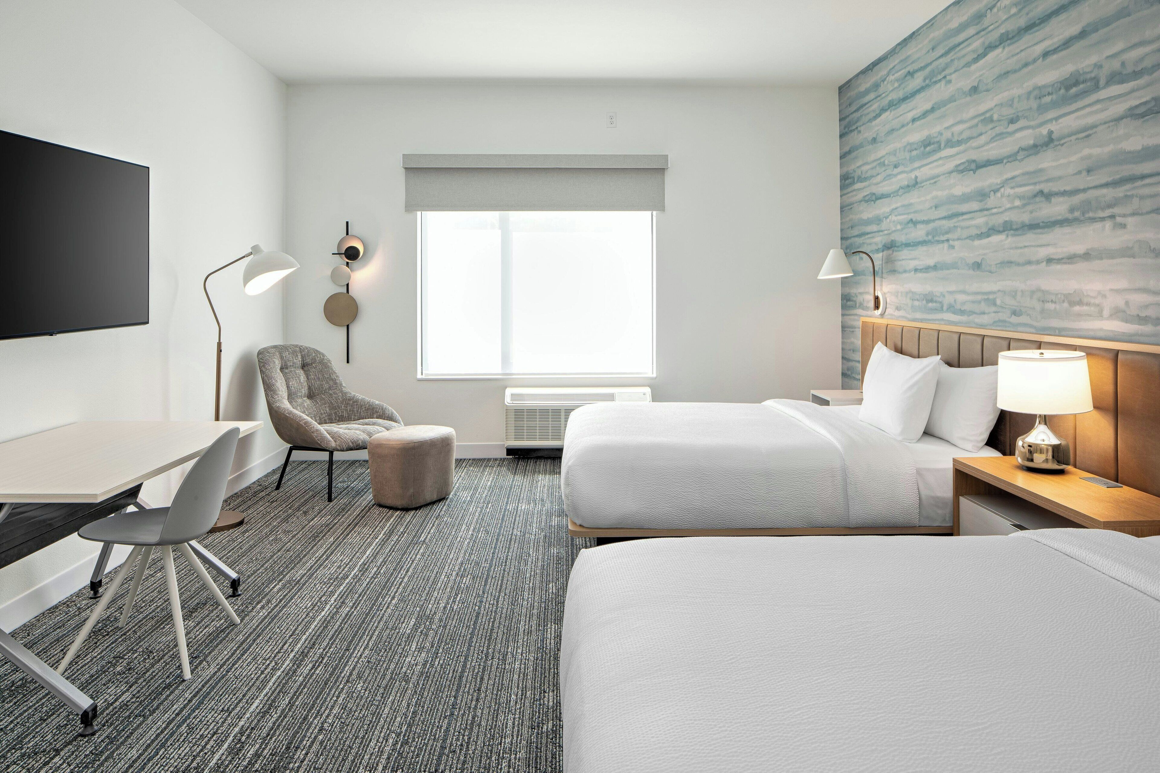 办公桌、笔记本电脑工作区、免费婴儿床、免费 WiFi