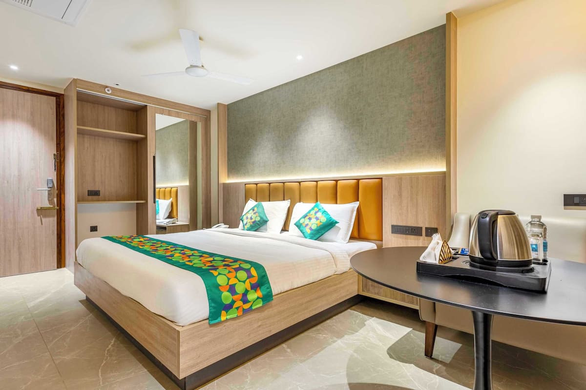 Standard Room | Individually furnished, desk, blackout curtains, iron/ironing board