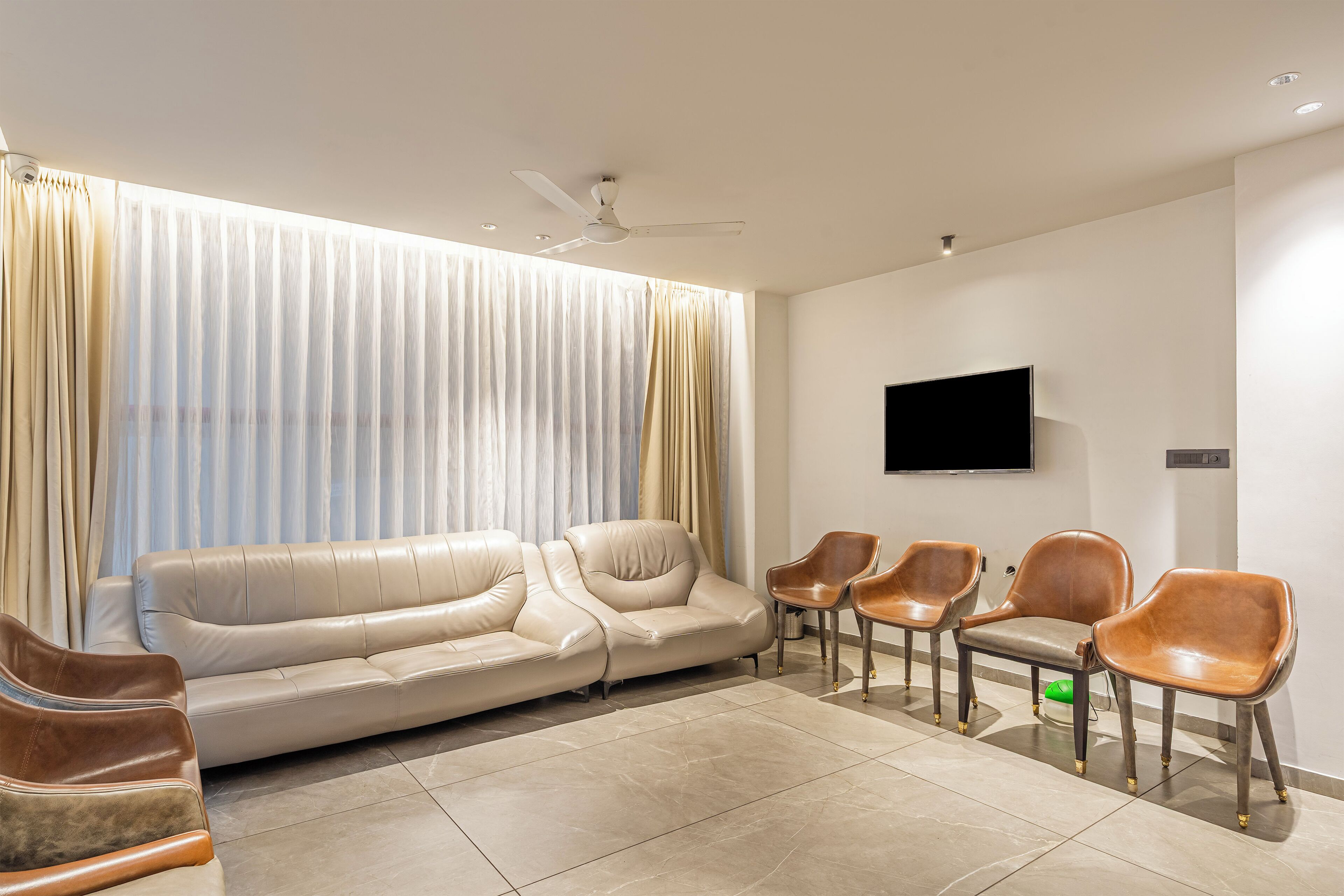 Área de estar no saguão