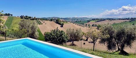 Căn hộ, 3 phòng ngủ, sân hiên, quang cảnh vườn | Hồ bơi | Hồ bơi ngoài trời