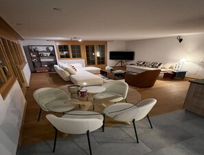 Apartment | Dining - Contemporary Swiss Escape (Gsteig)