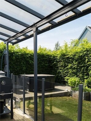 Huis, 5 slaapkamers, balkon | Terras