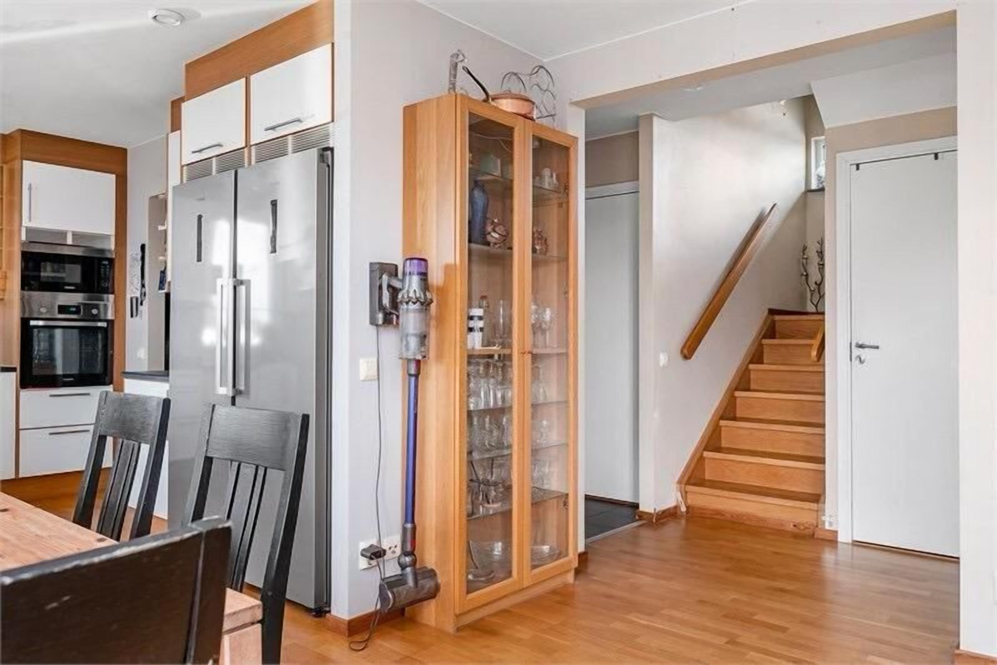 Photo - 5-Bed-Rooms House with Jacuzzi, Free Parking, and 2 Toilets-Bath in Malmö