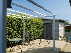 House, 5 Bedrooms, Balcony | Terrace/patio