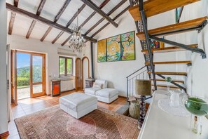 Villa, 4 Bedrooms, Private Pool | Interior