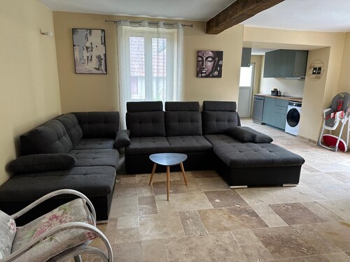 Country house for 15 people with pool/garden 3 hours from Paris