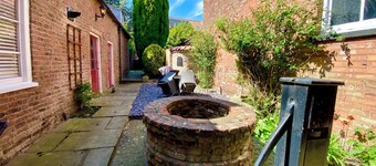 Papist Hall Cottages