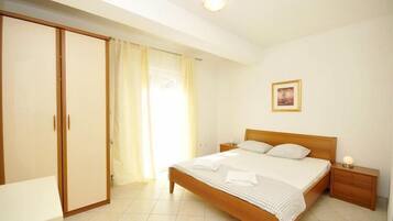 2 bedrooms, WiFi (free)