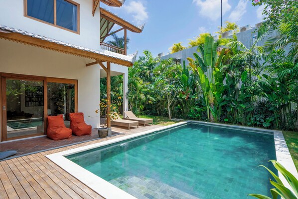 Outdoor pool - Yans Family Villa Canggu by Betterplace (Canggu)