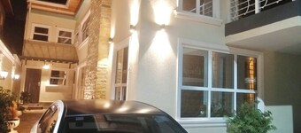 Cosy Stylish Hidden 5 Bedroom Gem Near Trm/Garden City