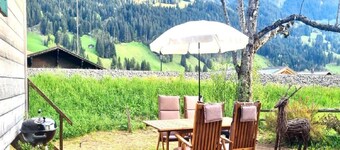 Cosy Chalet With Garden