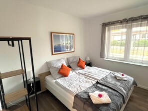 2 bedrooms, iron/ironing board, WiFi, bed sheets - Vacation apartment "Calypso" Papenburg 2 bedrooms Free Wifi (Papenburg)