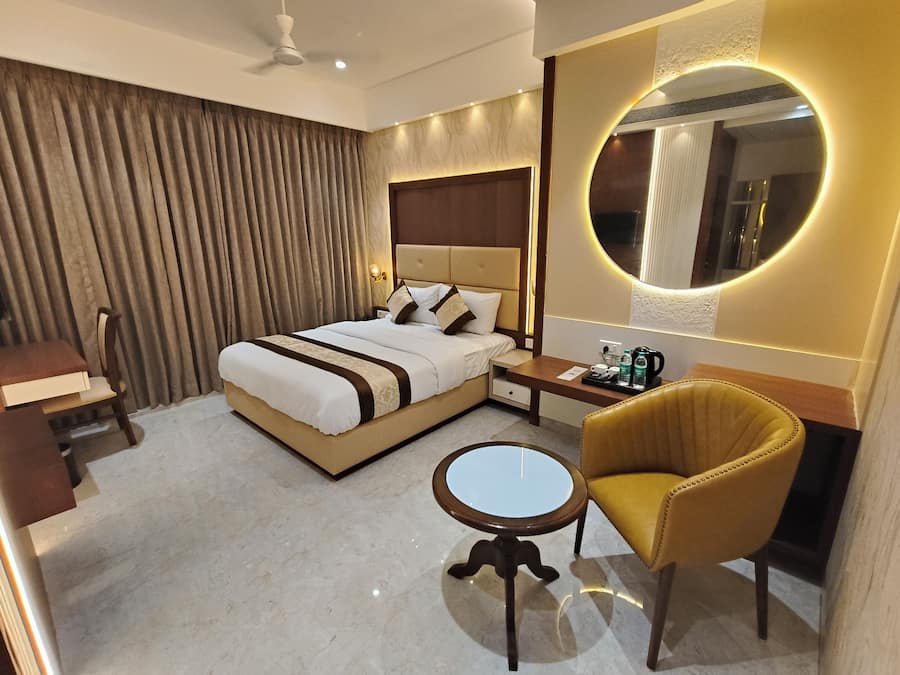 Premium bedding, down comforters, memory foam beds, desk