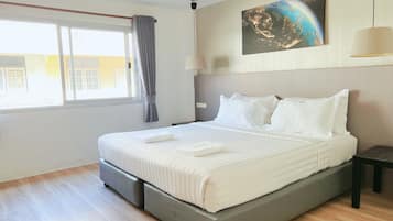 Standard Double Room | Free WiFi, bed sheets