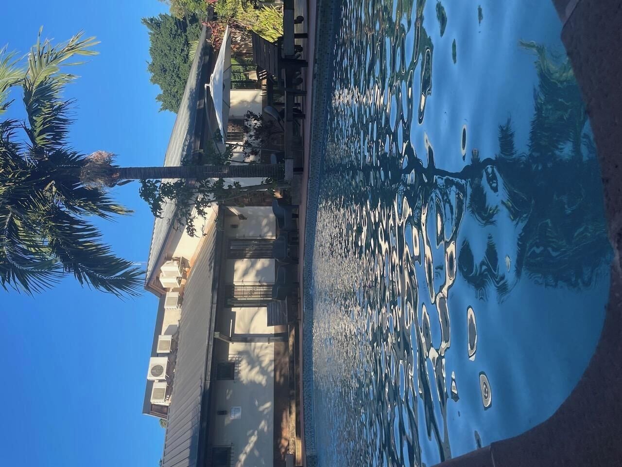 泳池