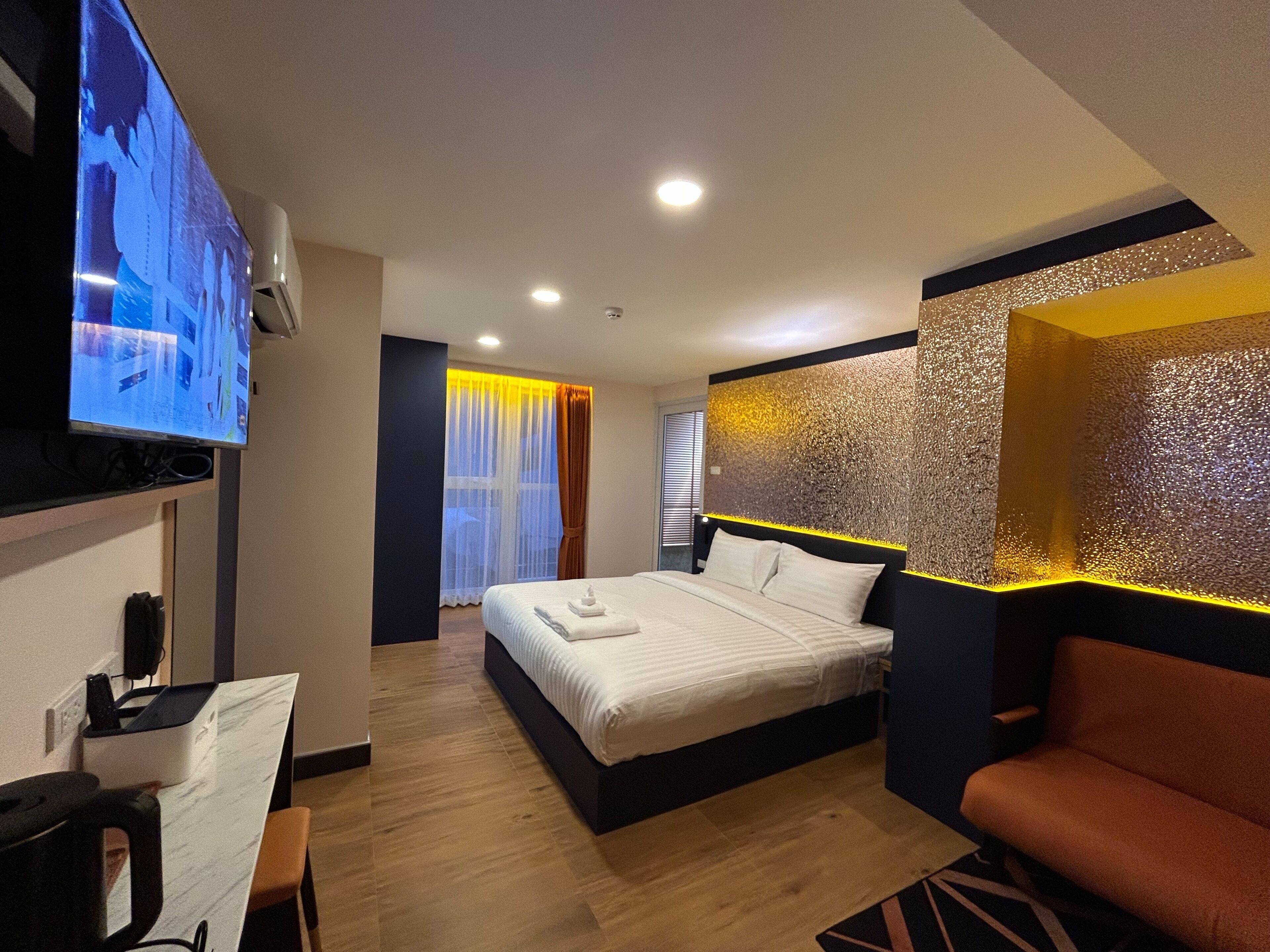 Photo - Emiri Hotel - Nana Bangkok