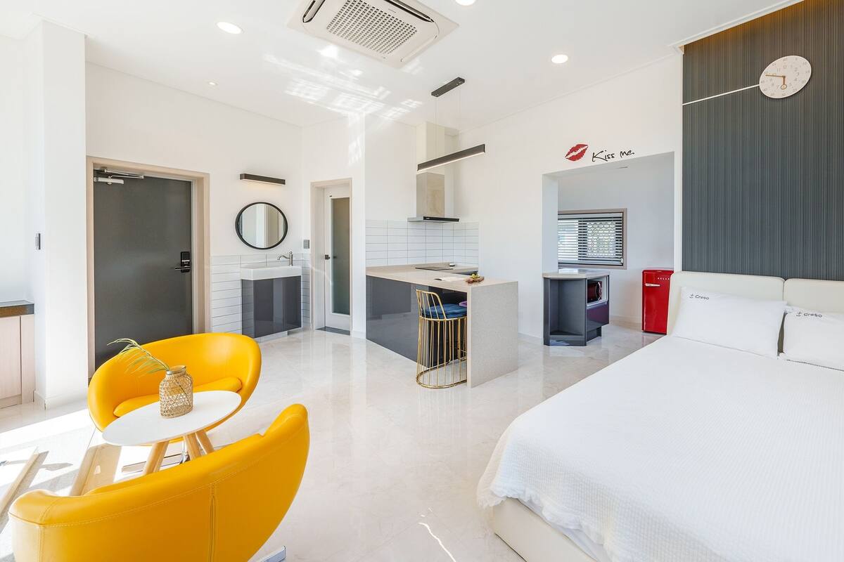 Basic Room, 1 Bedroom (Room 301) | 1 bilik tidur, Wi-fi percuma 