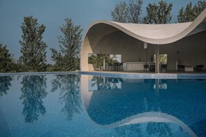 บริเวณภายนอก