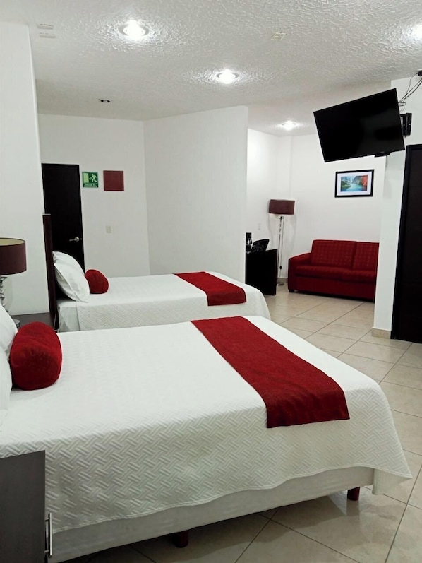 Comfort Room, Ensuite | Desk, laptop workspace, free WiFi, bed sheets - HOTEL PLAZA ELITE (Ciudad Valles)