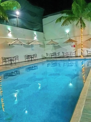 Outdoor pool - HOTEL PLAZA ELITE (Ciudad Valles)
