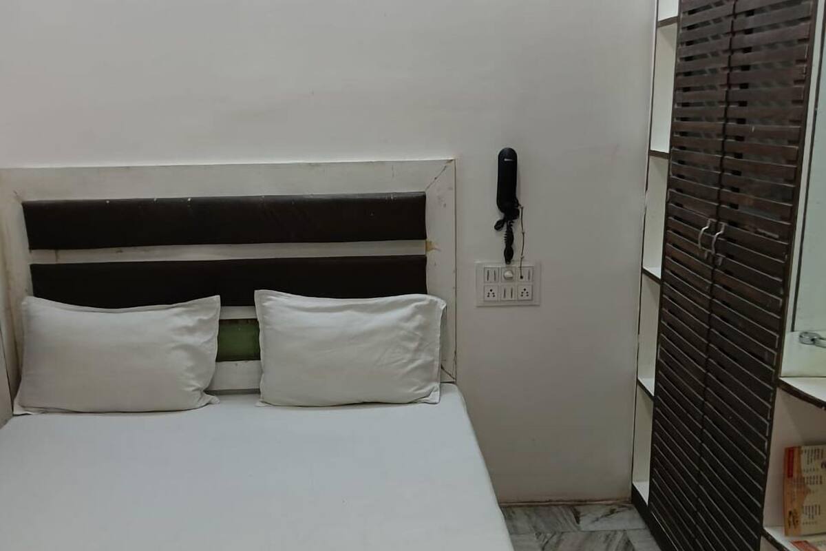 Economy-huone | Kannettavalle tietokoneelle sopiva työtila, ilmainen Wi-Fi