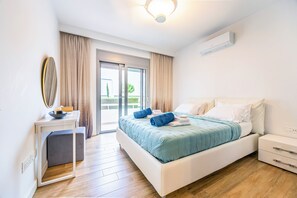 1 bedroom - Christine Complex- Close to the Beach, Shared Pool (Limassol)