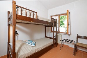 Family House, Multiple Bedrooms, Sea Facing (Villino Saline) | 4 bedrooms, iron/ironing board, free WiFi, bed sheets - Villino Saline (Orbetello)
