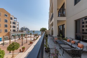 2 bedrooms - Cozy La Mer 2BR w Beach Access (Dubai)