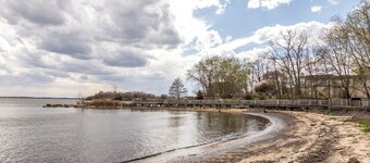 This house is a 3 bedroom(s), 2 bathrooms, located in Havre de Grace, MD.