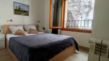 3 chambres, bureau, lit parapluie, Wi-Fi