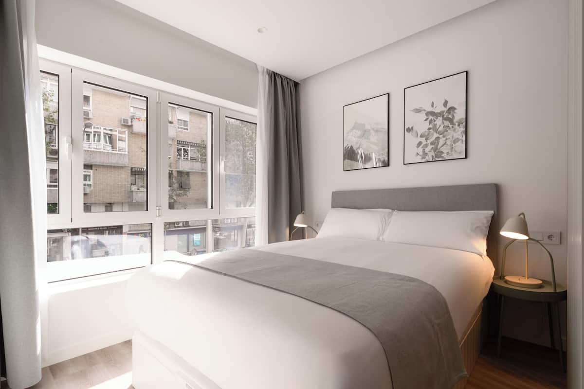 Comfort Studio with Sofa Bed | Individually decorated, individually furnished, desk, laptop workspace