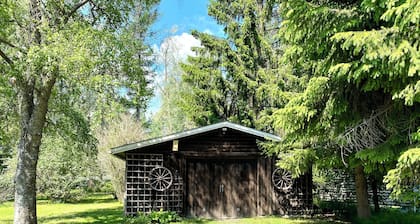 Spacious house, quiet location, close to services