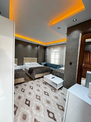 Desk, blackout curtains, free WiFi, wheelchair access - Derin Park Hotel (Sanliurfa)