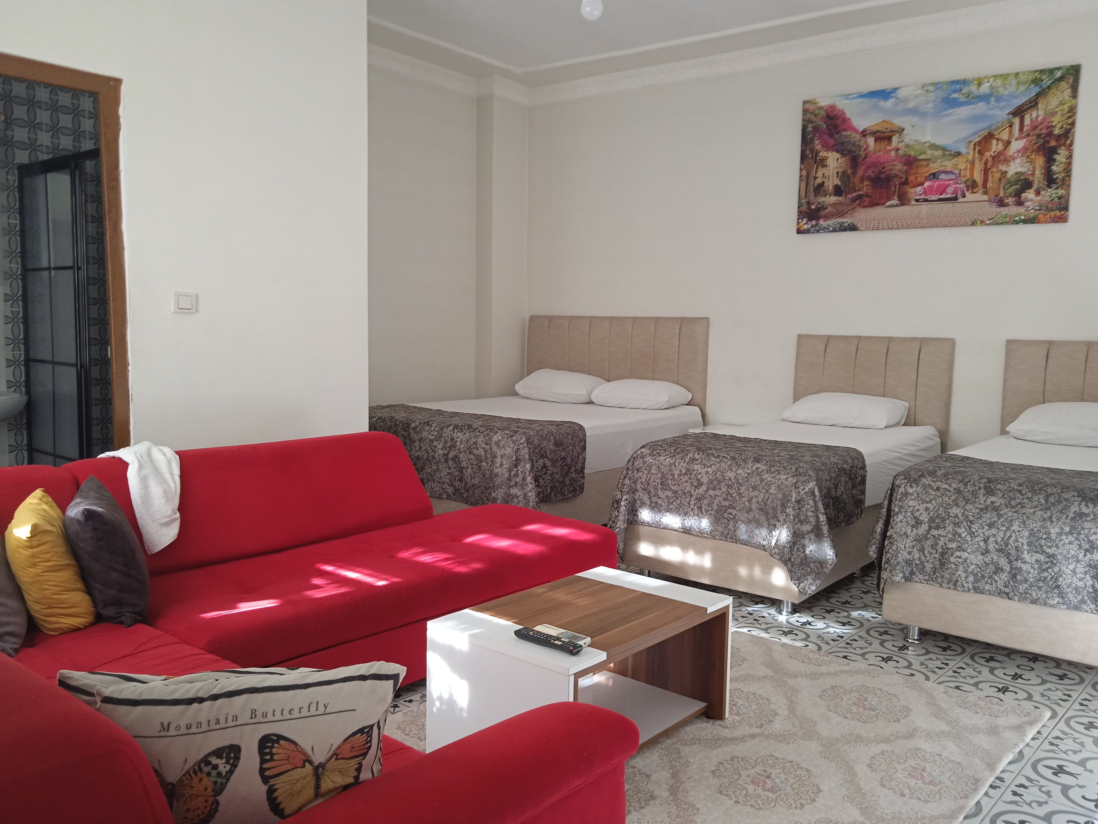 Business Triple Room | Desk, blackout drapes, free WiFi, wheelchair access