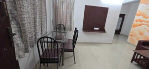 บริการอาหารในห้องพัก