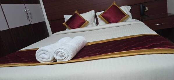 อพาร์ทเมนท์สำหรับครอบครัว, วิวเมือง | โต๊ะทำงาน, เตารีด/โต๊ะรีดผ้า, Wi-Fi ฟรี, ผ้าปูที่นอน