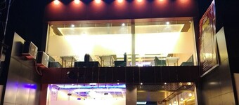 Hotel SS Grand & Multicuisine Restaurant