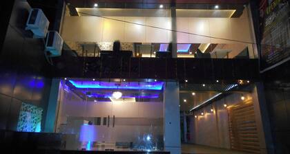 Hotel SS Grand & Multicuisine Restaurant