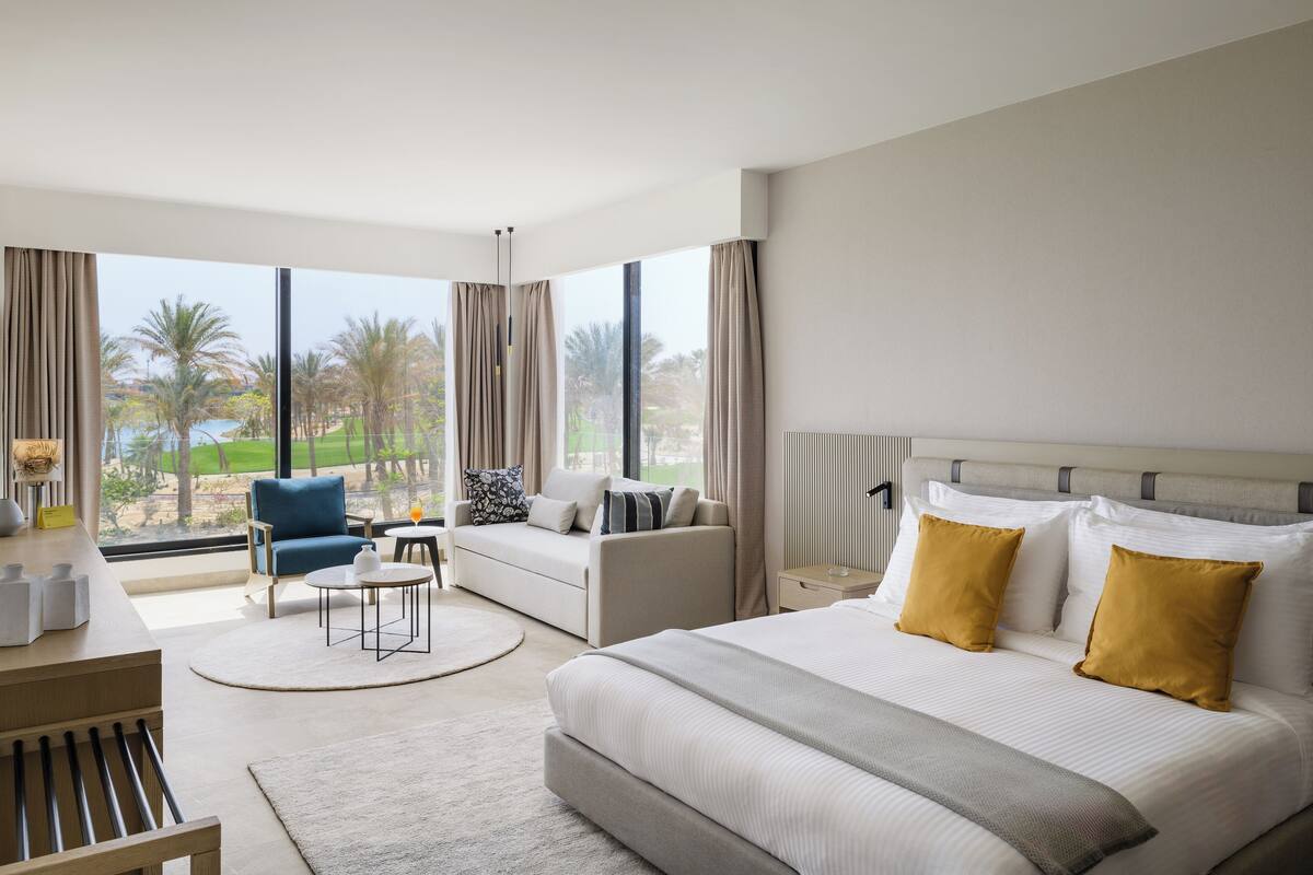 M-Suite Pool View | มินิบาร์, ตู้นิรภัยในห้องพัก, ผ้าม่านกันแสง, เตารีด/โต๊ะรีดผ้า