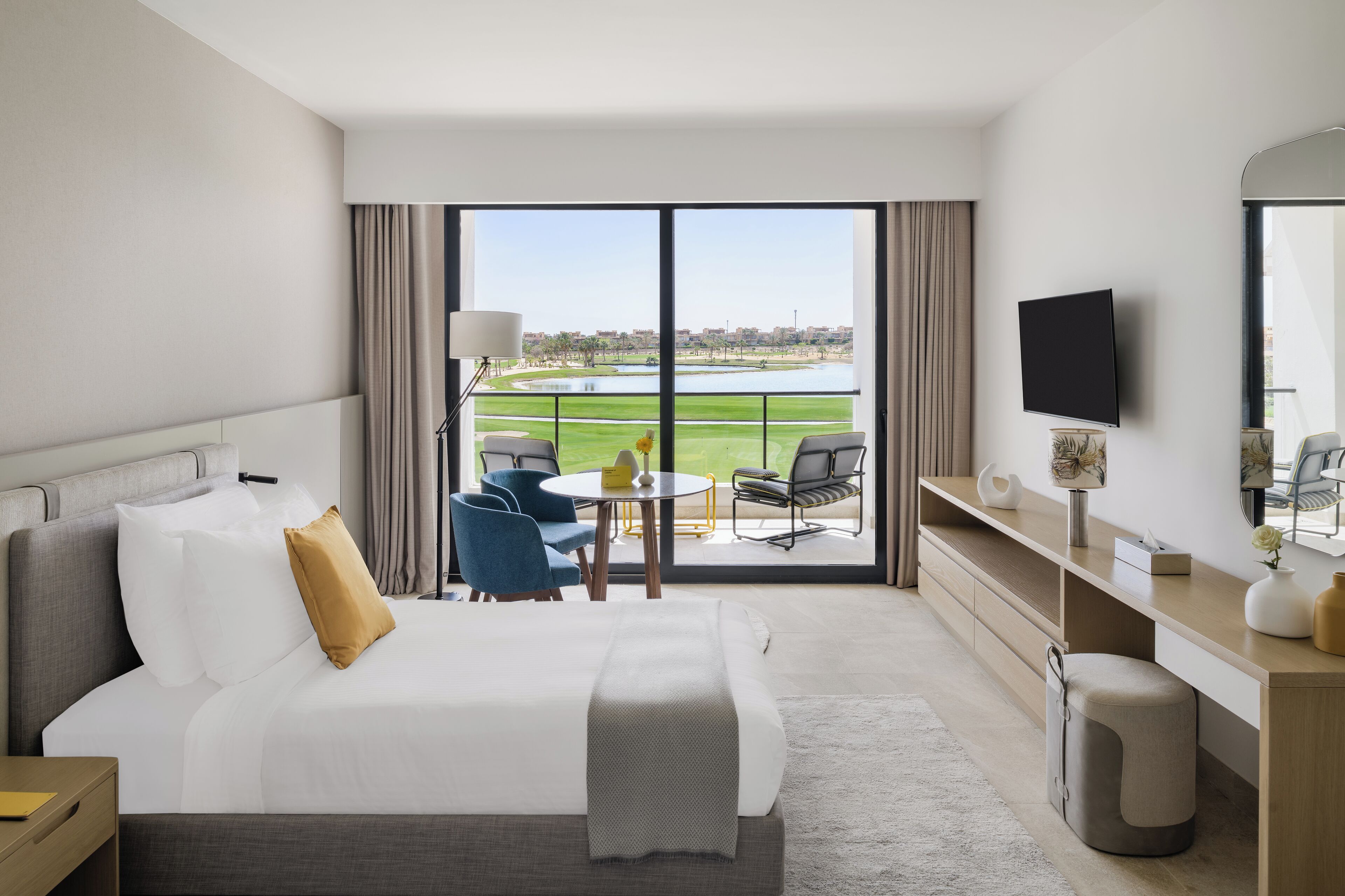프리미어 스위트, 골프장 전망 | 미니바, 객실 내 금고, 암막 커튼, 다리미/다리미판