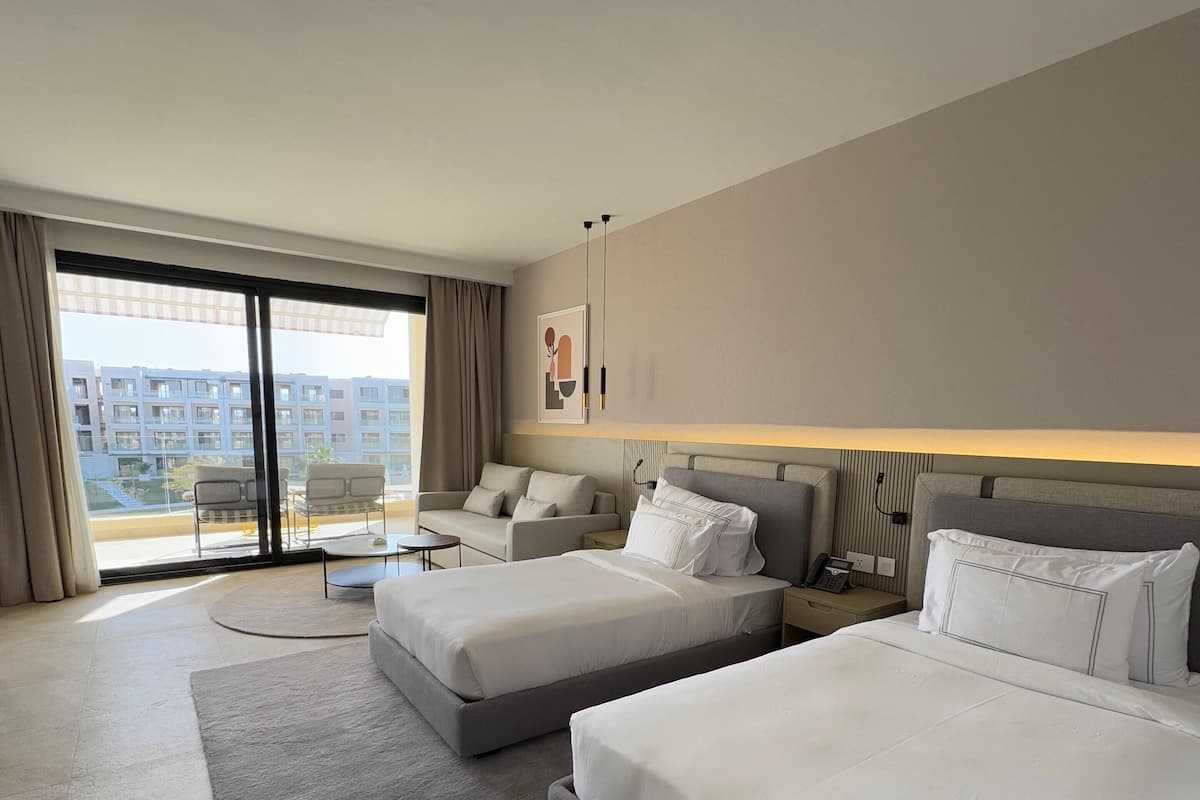 Deluxe-Zweibettzimmer | 1 Schlafzimmer, Minibar, Zimmersafe, Verdunkelungsvorhänge