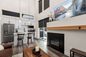 Fridge, microwave, oven, stovetop - Modern Mountain Townhouse at The Quarry (Whitefish)