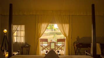 Premier Tent, Mountain View | 1 bedroom, in-room safe, desk, laptop workspace