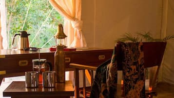 Premier Tent, Mountain View | 1 bedroom, in-room safe, desk, laptop workspace