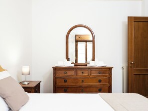 1 bedroom, iron/ironing board, WiFi, bed sheets - Independent house between sea and city - A/C - Wi-fi - Free Parking (Lazio)