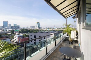 Family Studio Suite, City View (Elevator Available) | Balcony - Nature Boutique Residence (Bangkok)