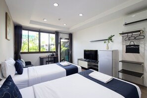 Superior Twin Room, City View (Elevator Available) | Desk, free WiFi, bed sheets - Nature Boutique Residence (Bangkok)